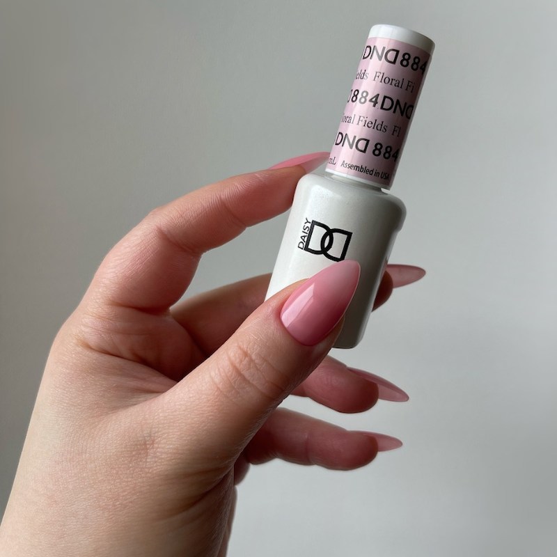 DND 884 Floral Fields