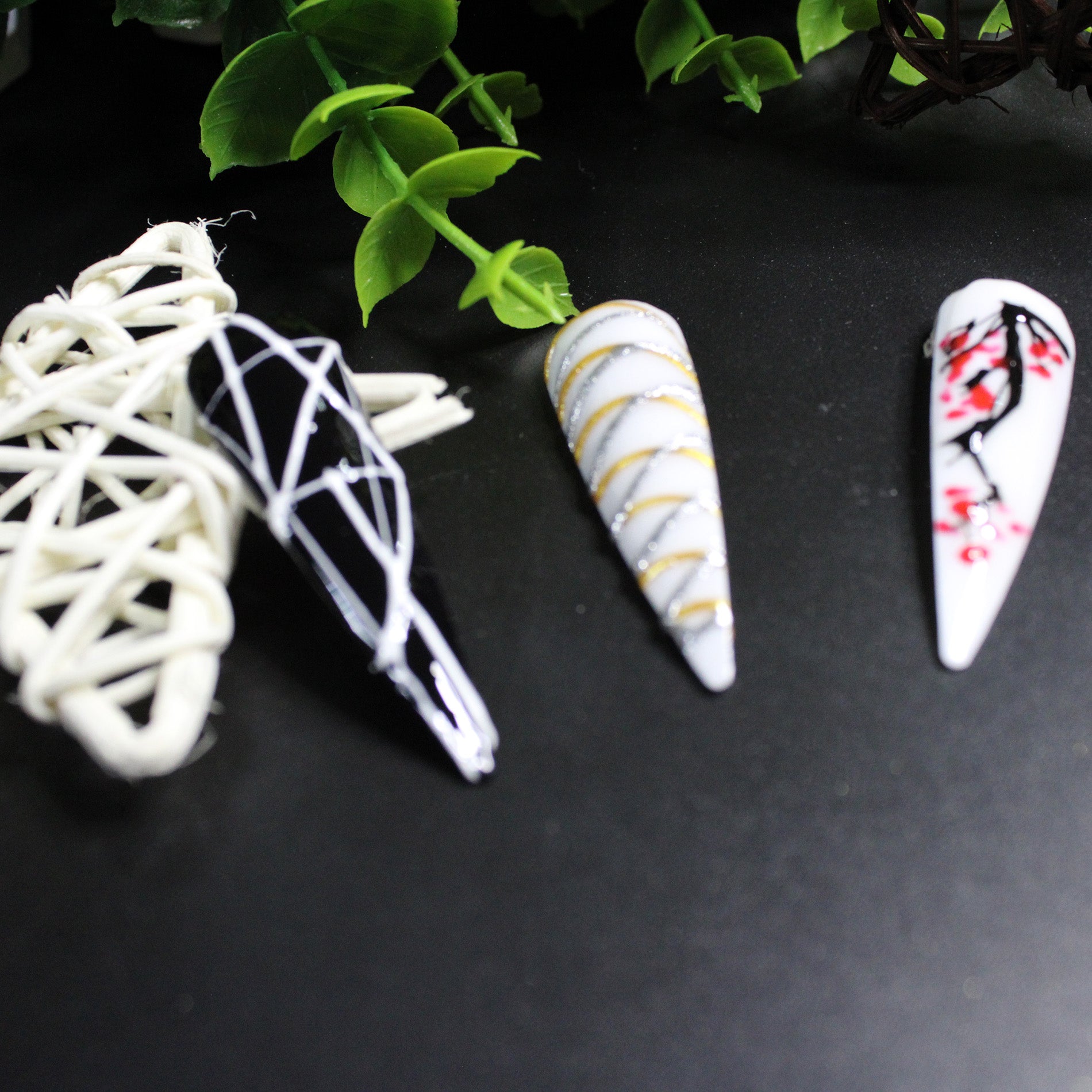 IND Spider Gel Kit 4 Colors 10ml With 3 Drawing Brush