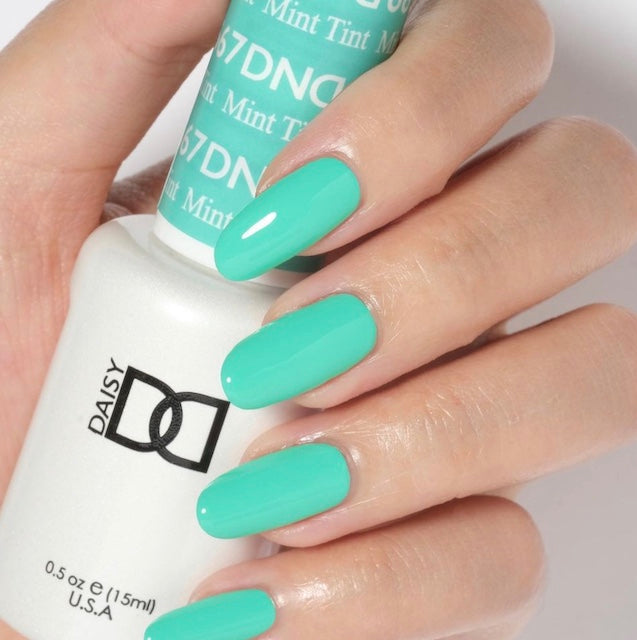 DND 667 Mint Tint